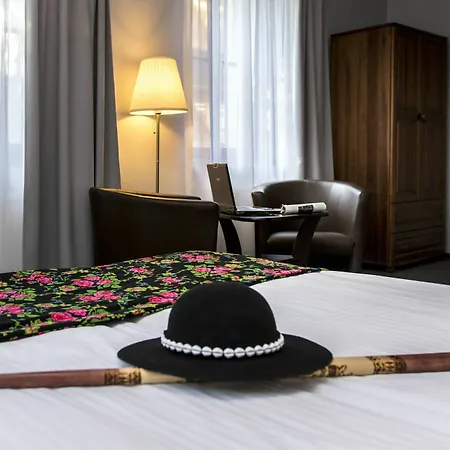 Rezydencja Sienkiewiczowka Bed & Breakfast 3*