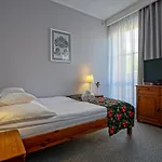 Rezydencja Sienkiewiczowka Bed & Breakfast 3*